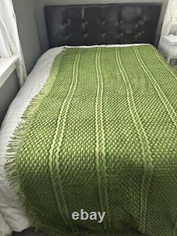 RARE Green on Green BEAUTIFUL Vintage Chenille Bedspread/Blanket 92x102EUC
