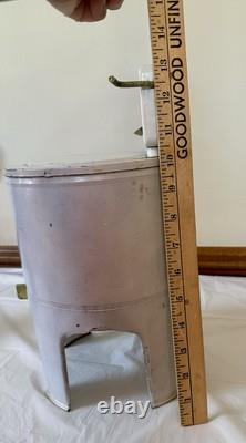 Échantillon ou jouet de vendeur de machine à laver à essor en métal vintage rare de Pet Mfg