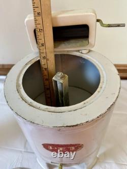 Échantillon ou jouet de vendeur de machine à laver à essor en métal vintage rare de Pet Mfg