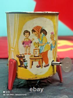 Jouet de machine à laver vintage à remontage, époque soviétique, objet original CCCP URSS, fonctionne.