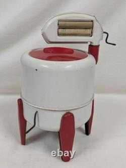 Lave-linge à manivelle Deluxe en tôle lithographiée Wolverine des années 1950 pour enfants