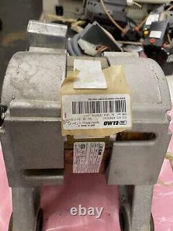Moteur de laveuse Wascomat 438970141 SU620E en état d'occasion 438970141